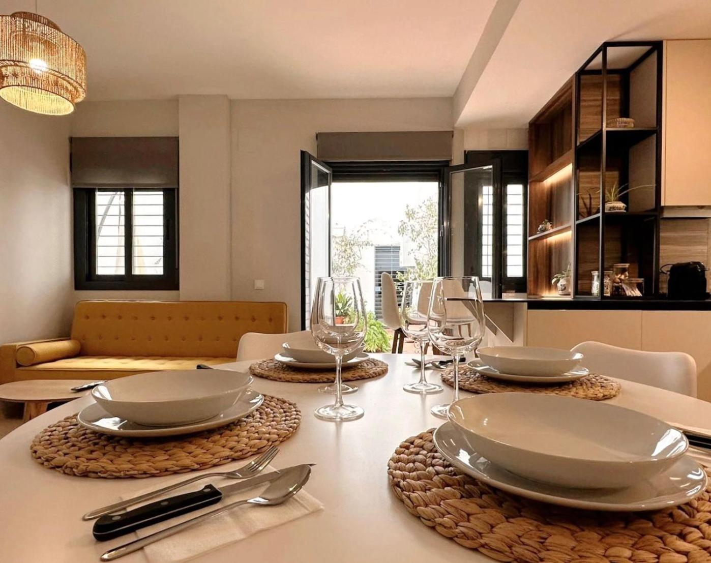 Apartamento-Pension El Trianero Junto Al Rio Sevilla Exteriér fotografie
